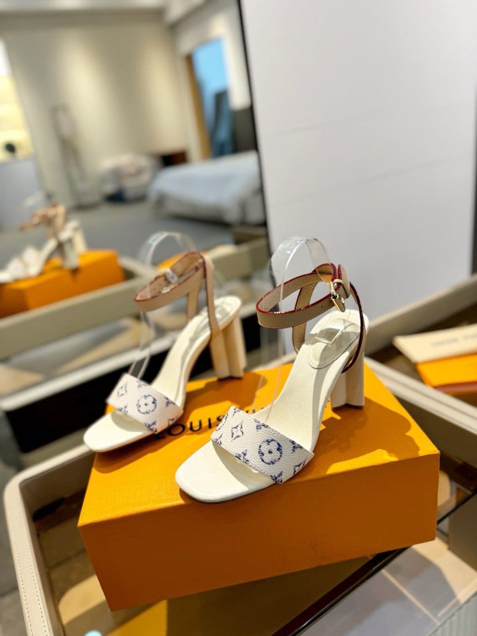 Lv Silhouette Sandal – Moda