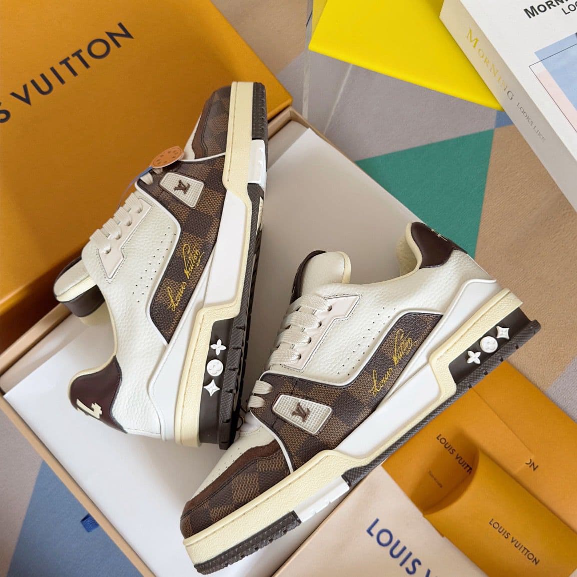 Lv Trainer #54 Brown. – Moda