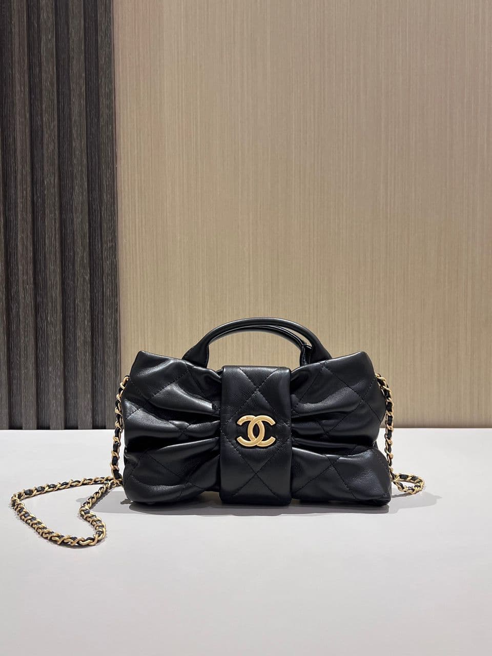 Mini Bolsa de Laço Chanel – Moda