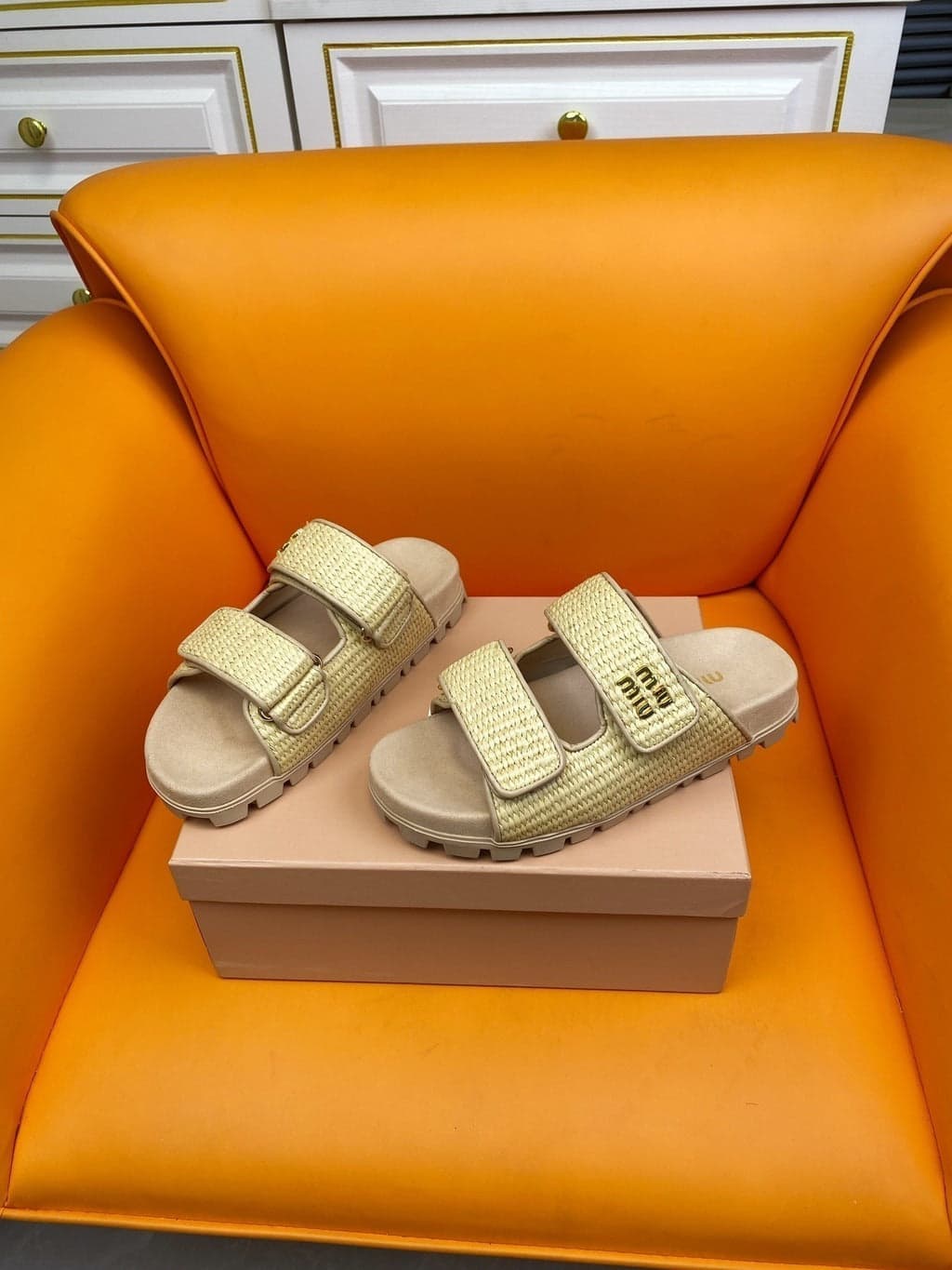 MIU MIU Flat Sandal – Moda