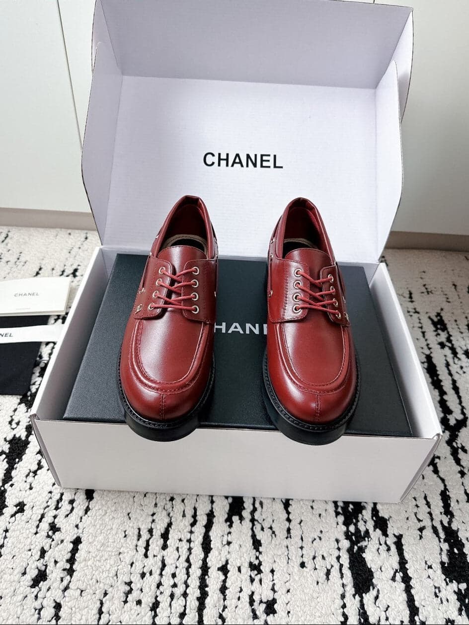 Derby Chanel 25 Edition red – Moda