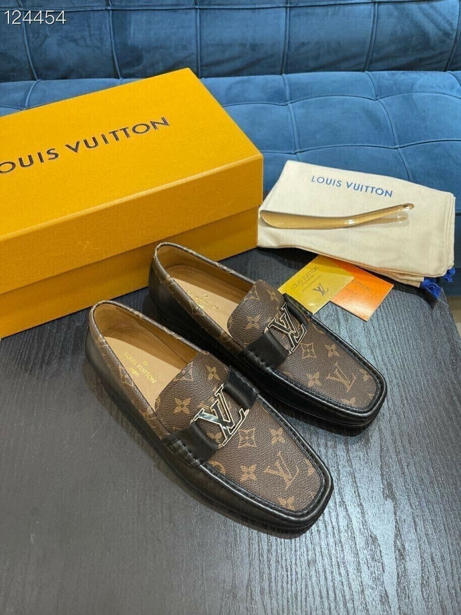 LV Loafer Canvas Marrom. – Moda