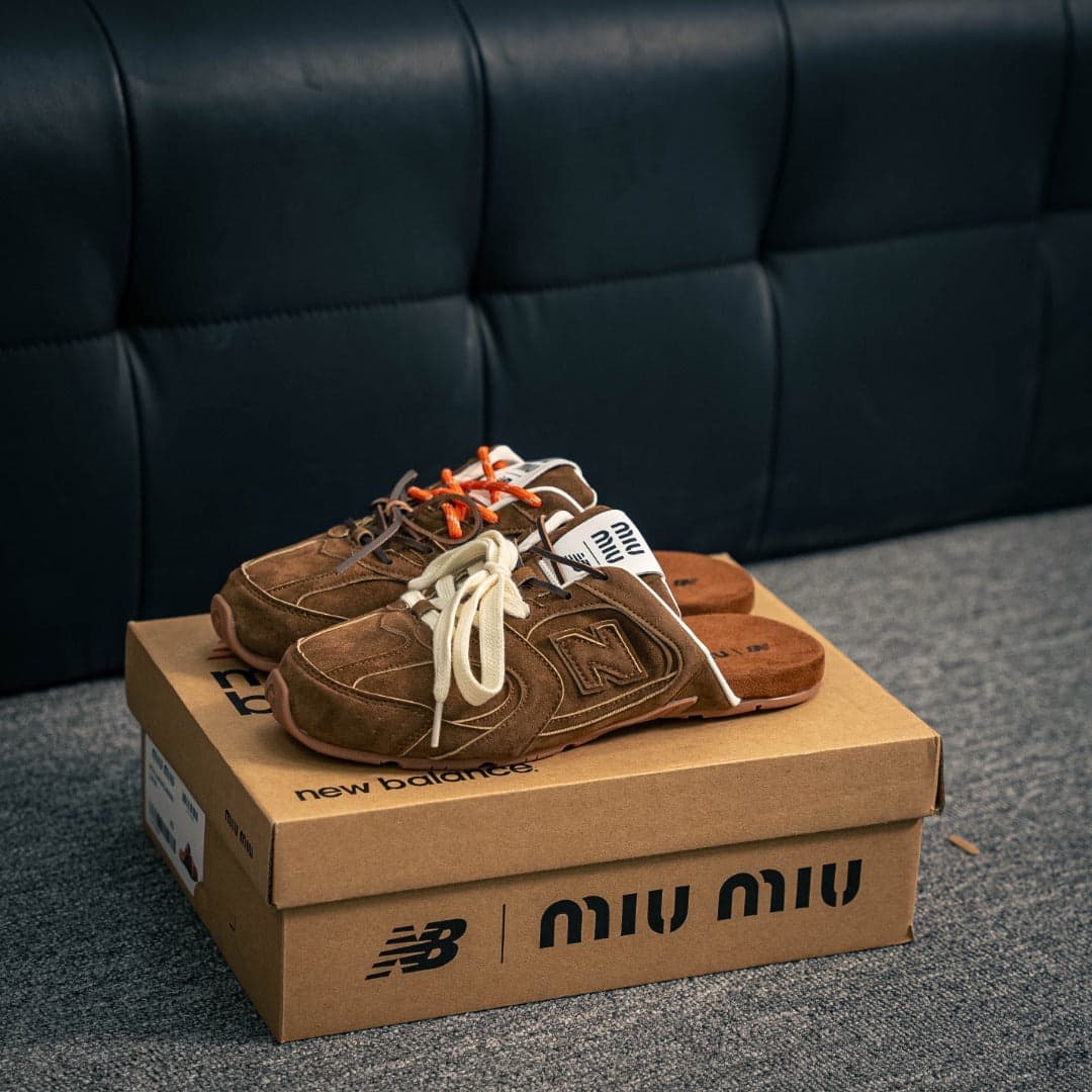 Mule New Balance x Miu Miu 530 SL. – Moda