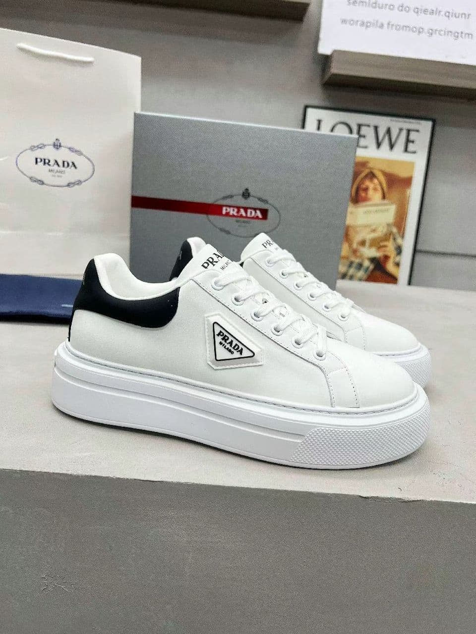 Prada Downtown White Black. – Moda