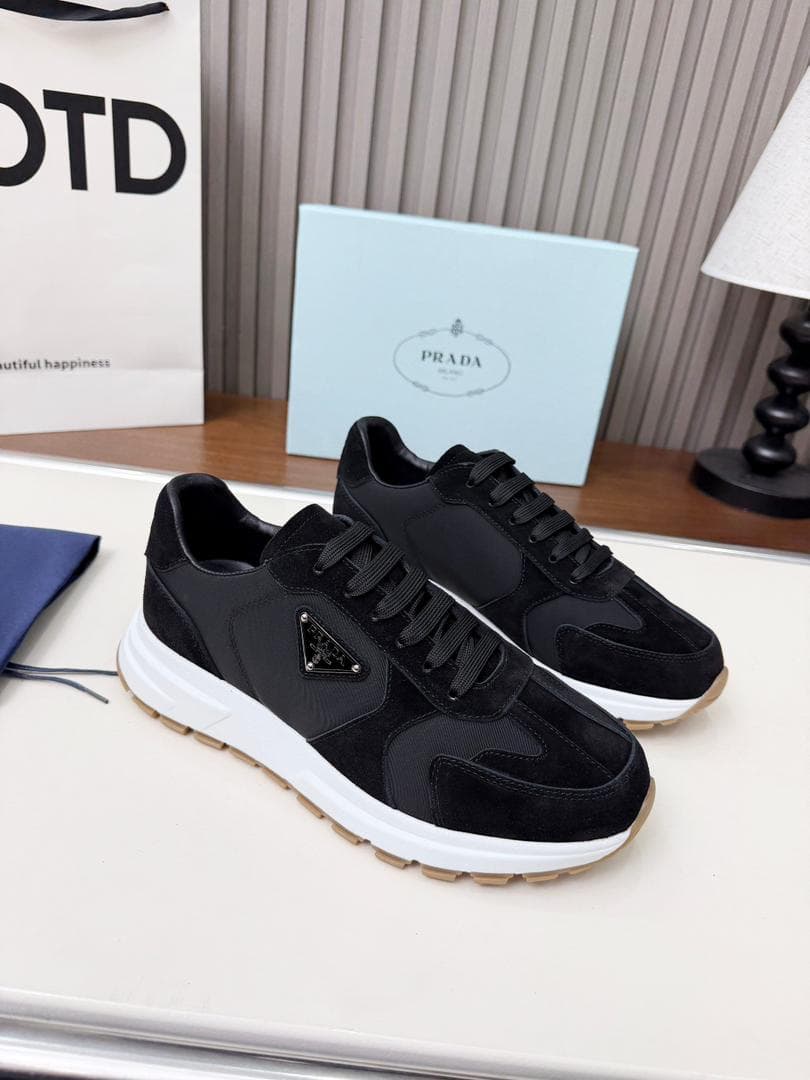 Prada Leather Black – Moda
