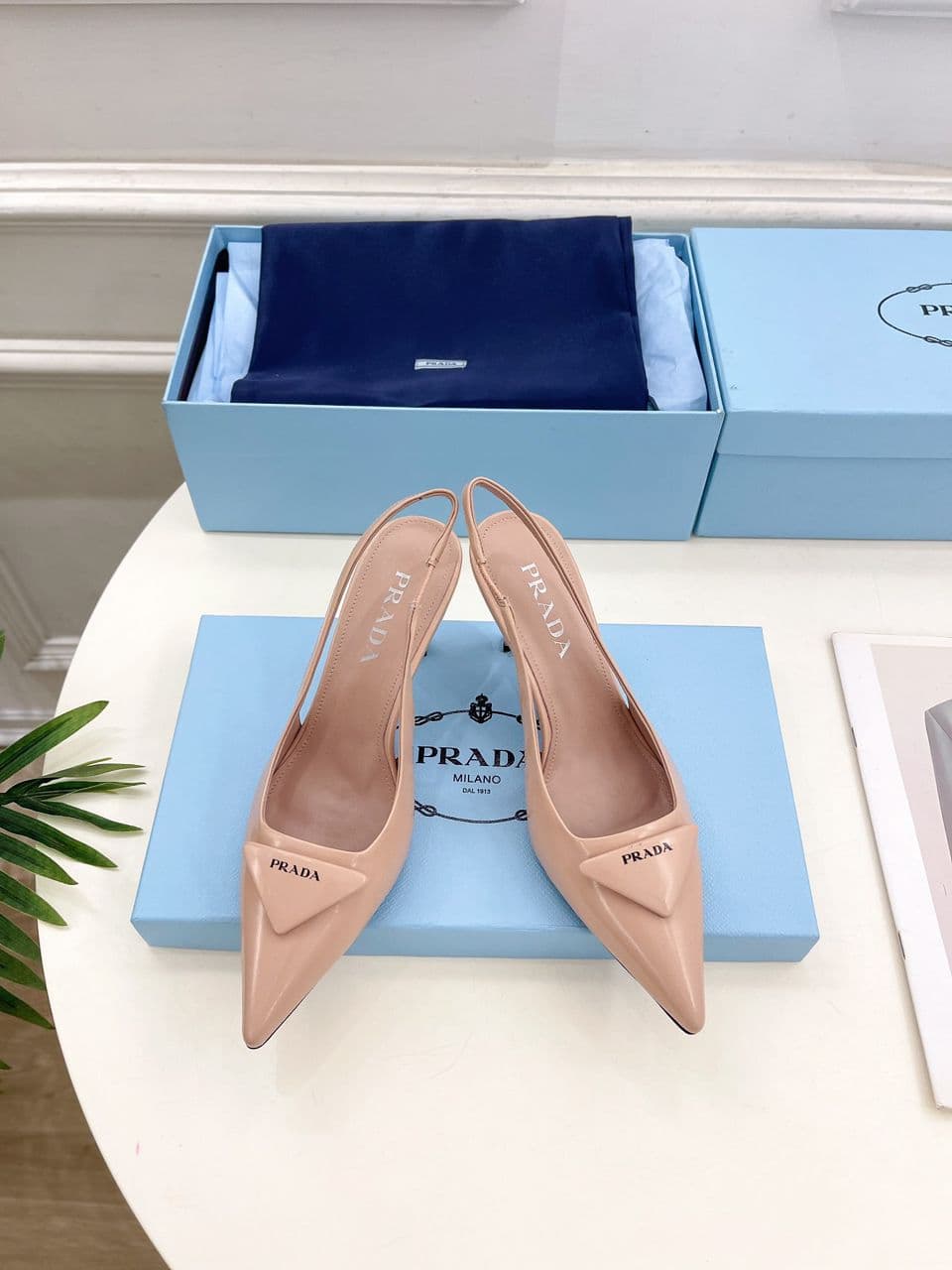 Prada Scarpin Slingback beige – Moda