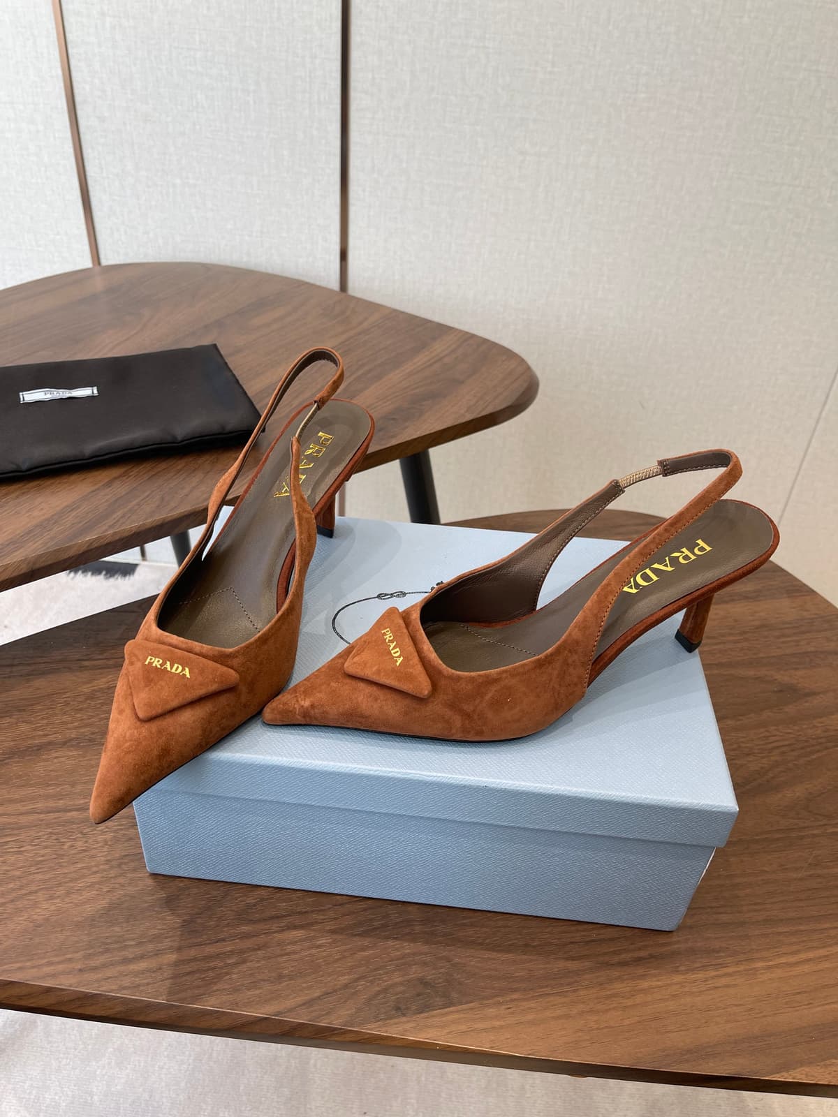Prada Scarpin Slingback Pumps Suede Brown – Moda