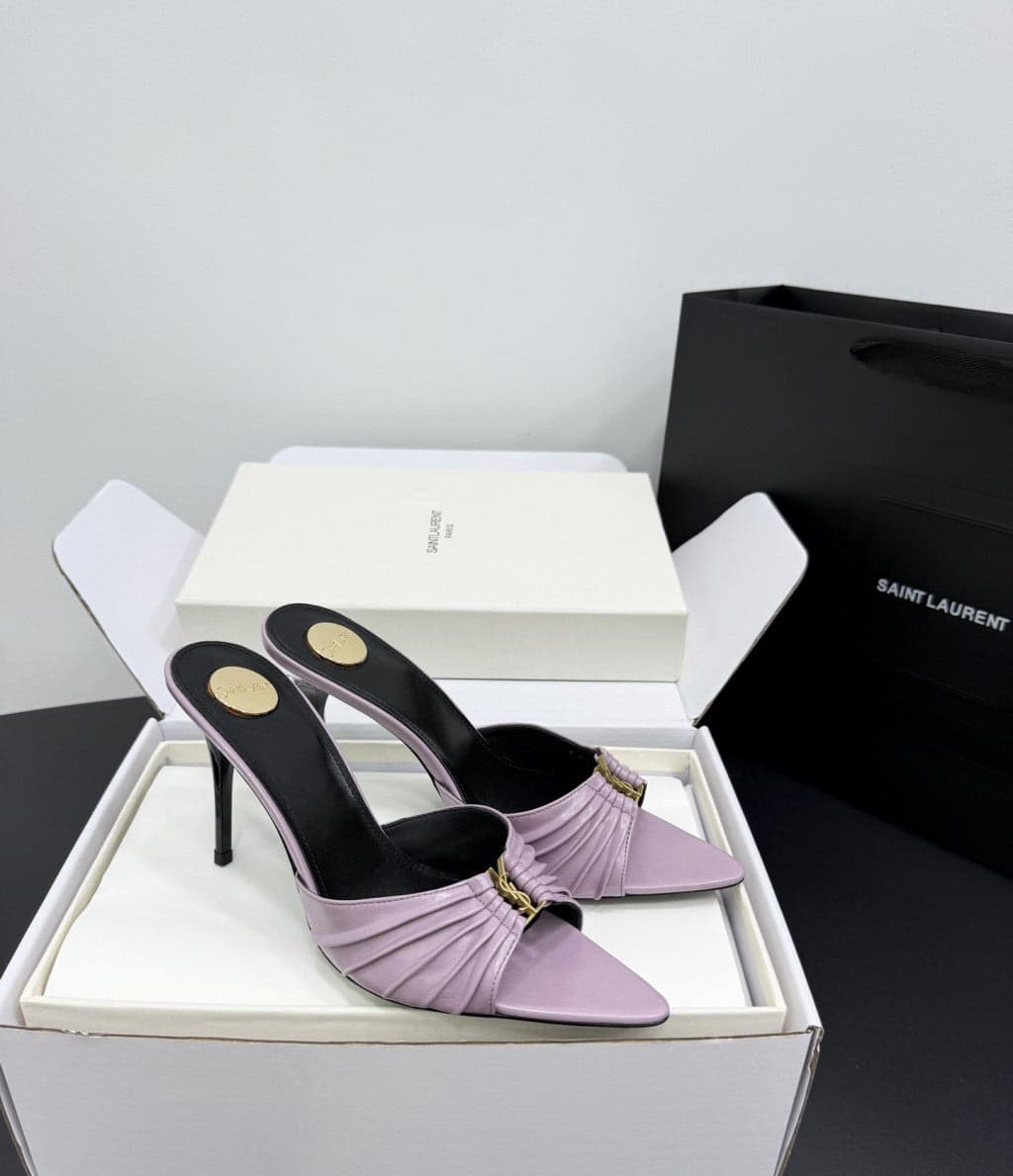 Saint Laurent Babylone Ruched Mules in Leather Lilac – Moda