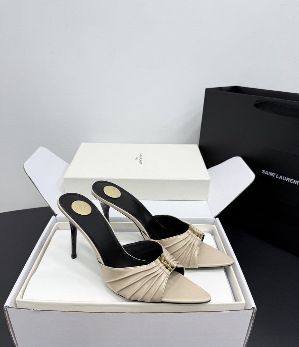 Saint Laurent Babylone Ruched Mules in Leather Ivory – Moda