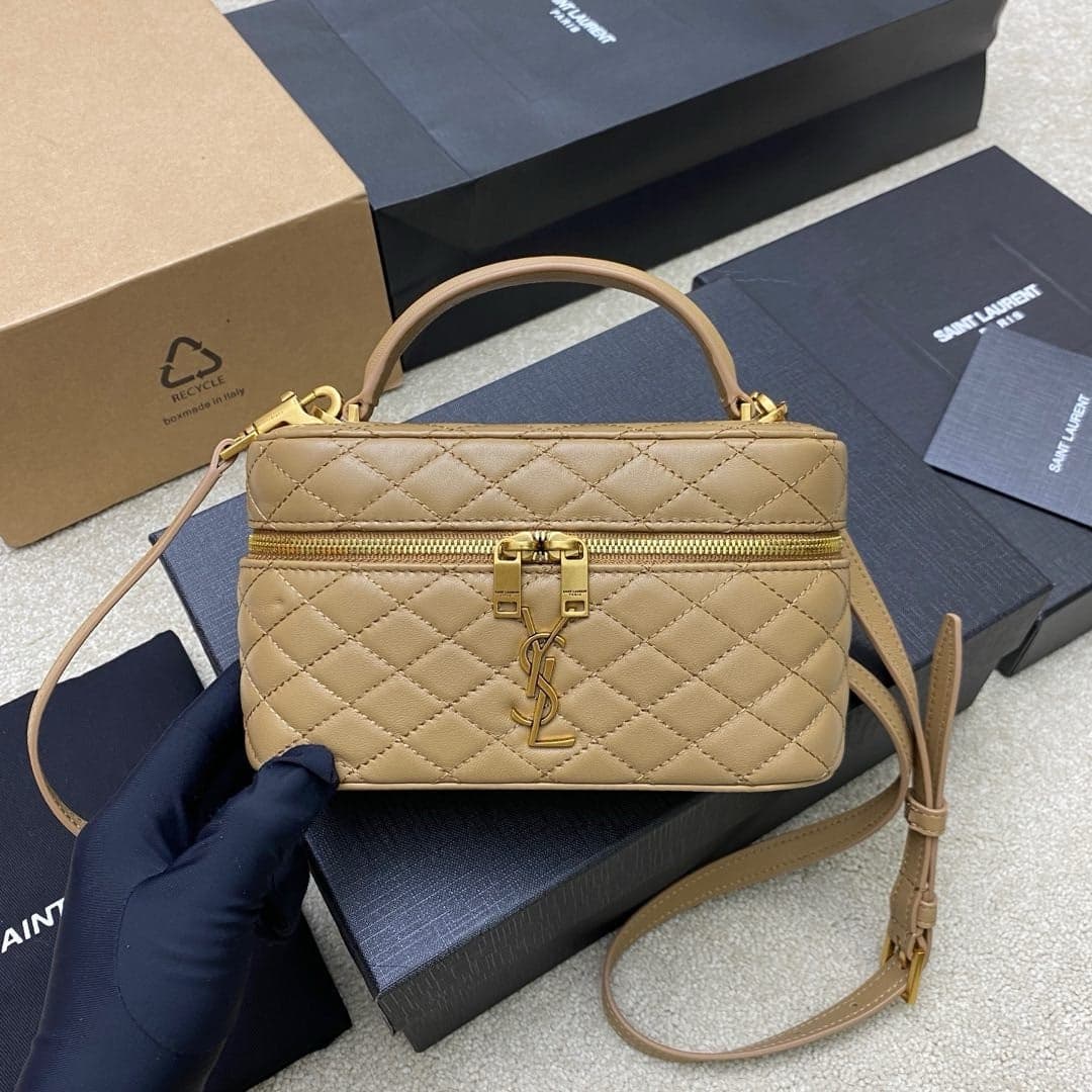 Saint Laurent Gaby Vanity  Bege Ferragens Douradas – Moda