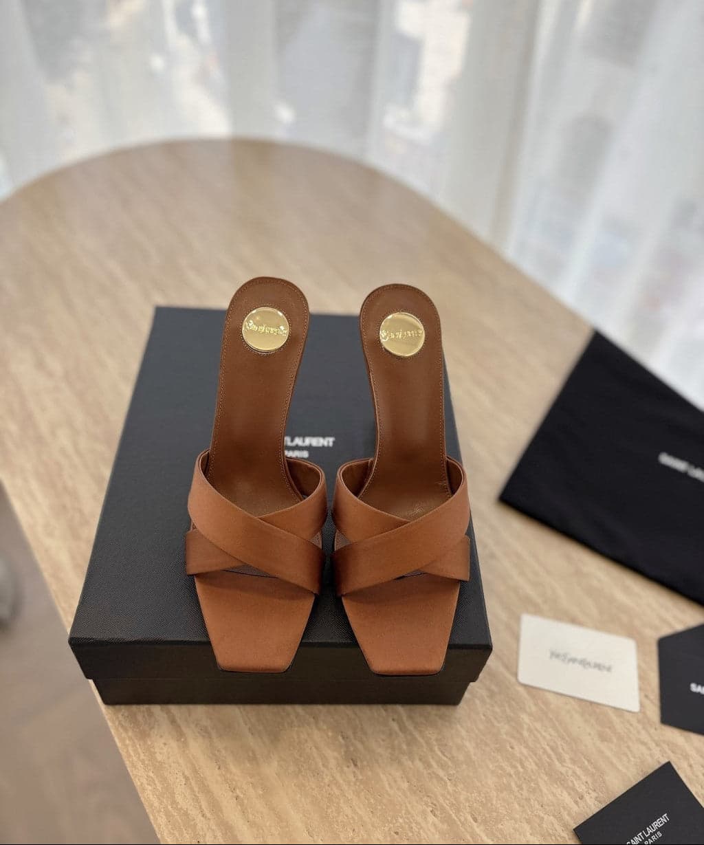 Saint Laurent  Mules Opyum Em Crepe De Cetim Marrom – Moda