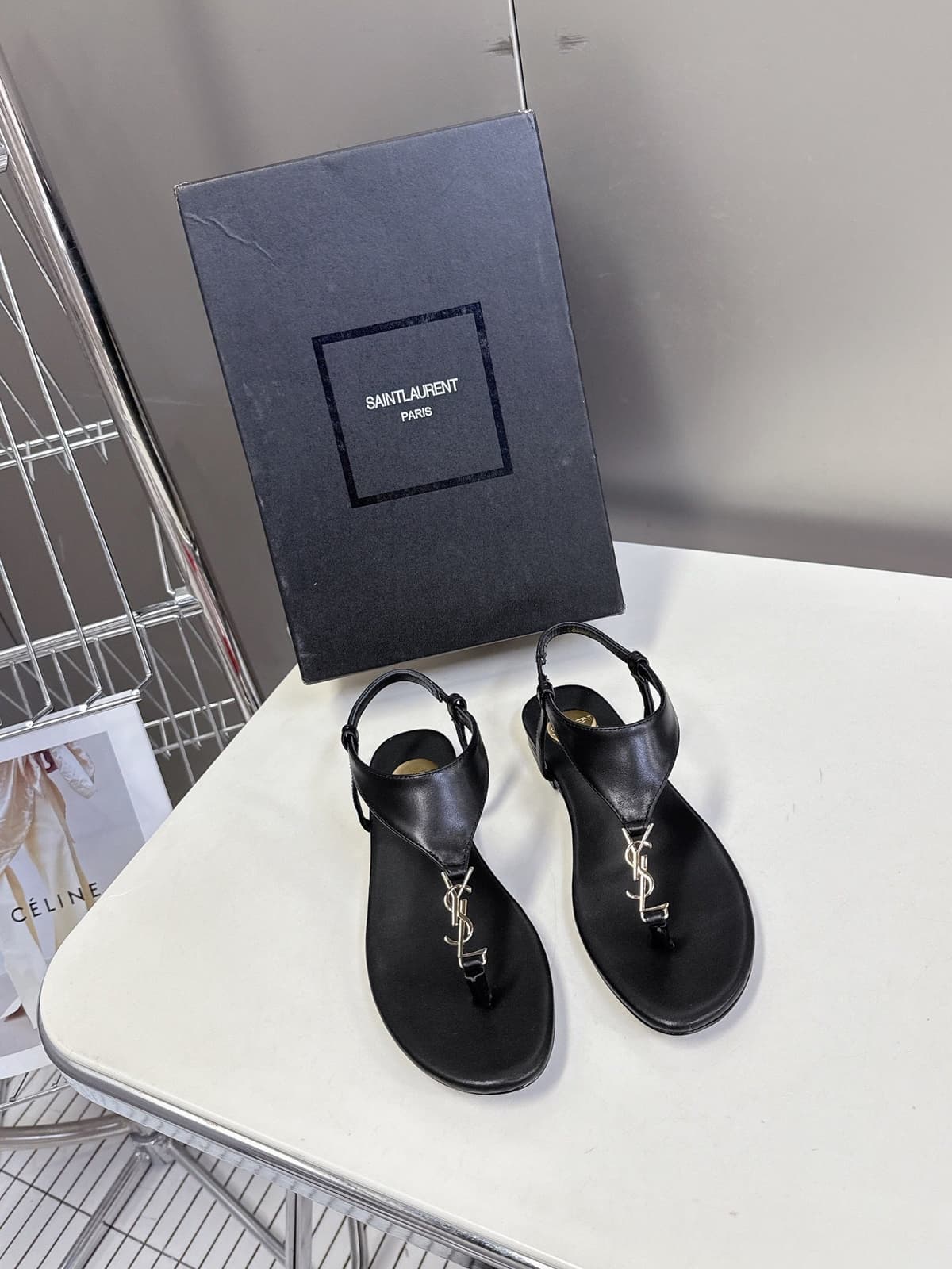 Saint Laurent Sandalia cassandra black – Moda