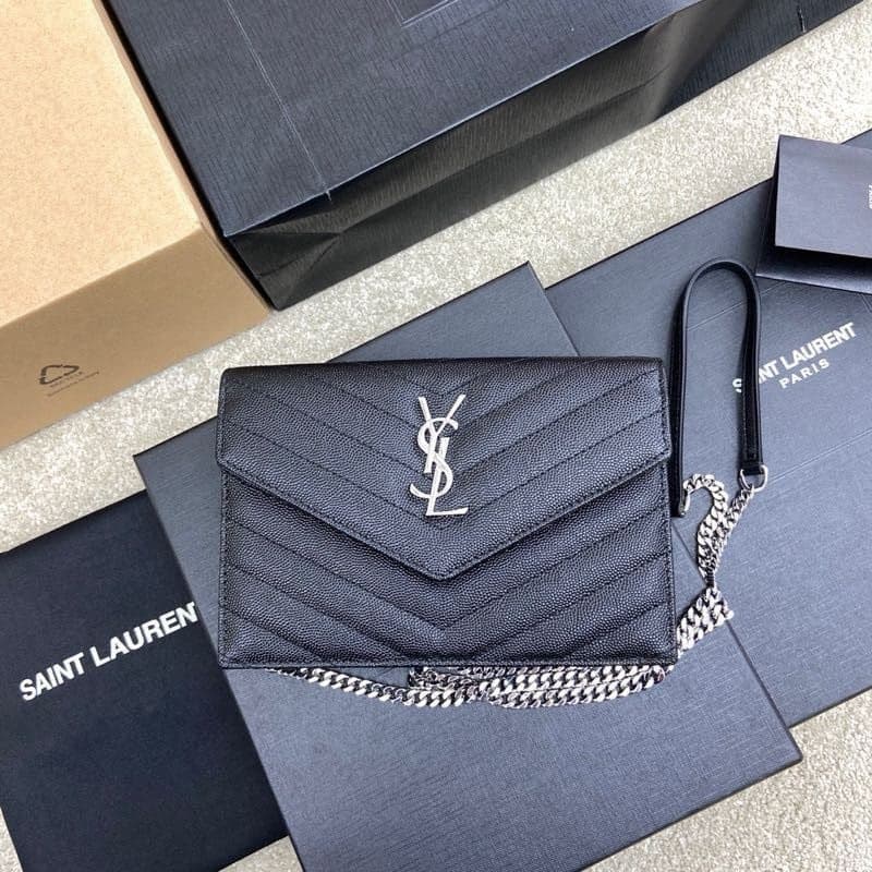 Saint Laurent Shoulder Bag Preta Ferragens Prata – Moda