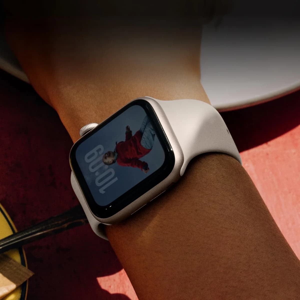 Apple Watch SE 3 MEHJ4LW/A Caixa Alumínio 44mm Estelar - Esportiva Estelar M/L