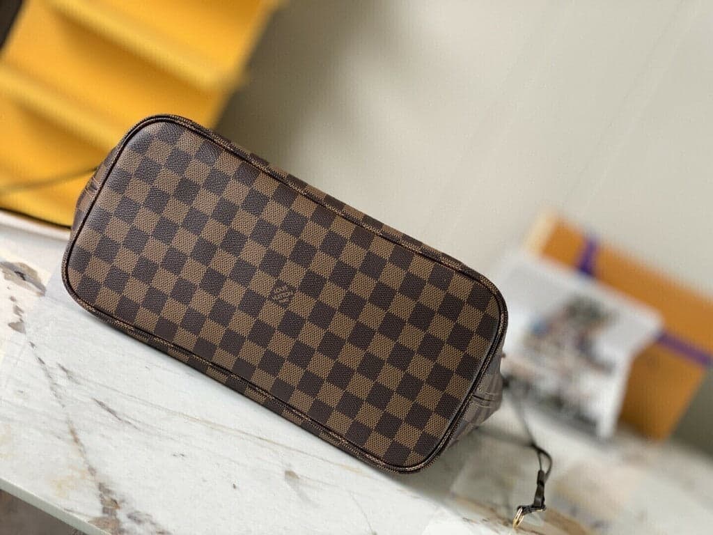 Louis Vuitton Neverfull MM Inside Out Brown & Red