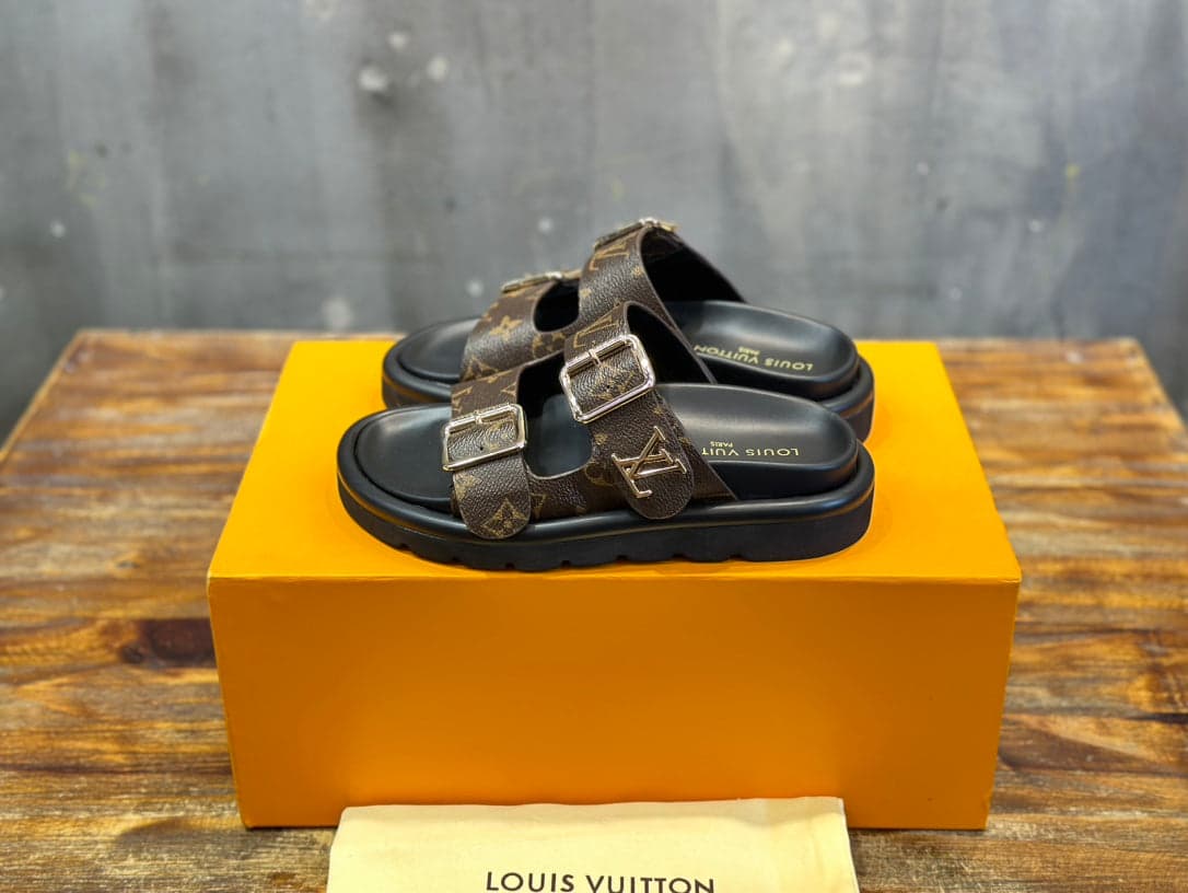 Chinelo Louis Vuitton Vintage – Calçados