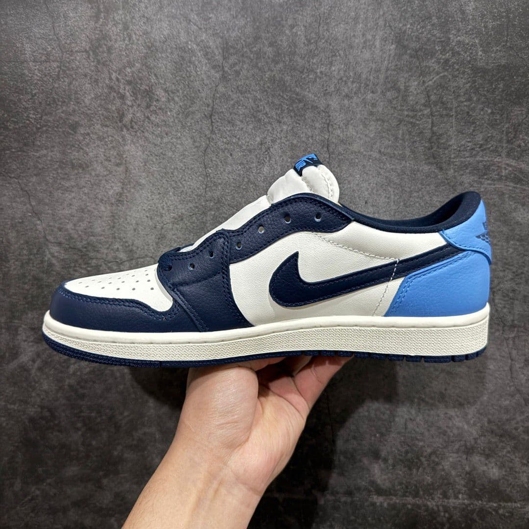 Nike Air Jordan 1 Low OG "Obsidian"