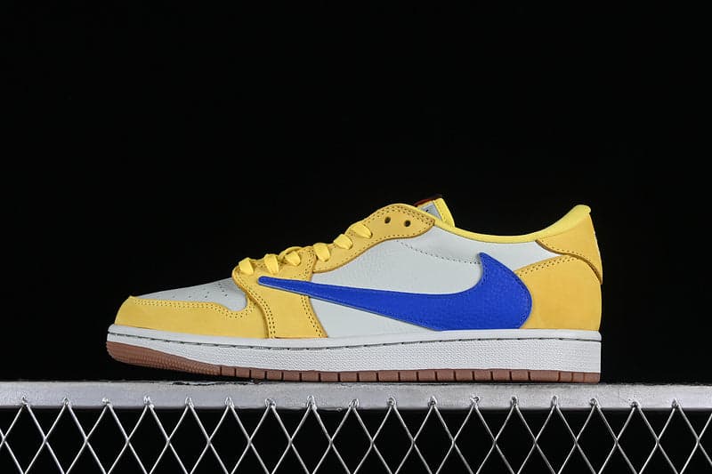 Jordan 1 Retro Low OG SP Travis Scott Canary.