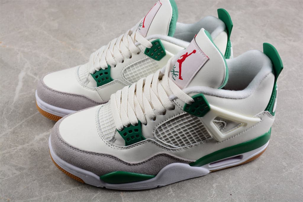Jordan 4 Retro SB Pine Green DR5415 103.