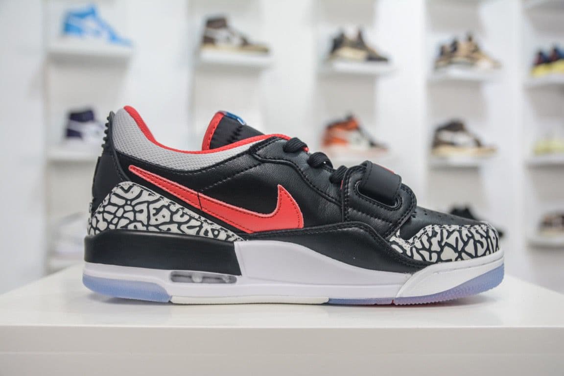 Jordan Tênis masculino Air Legacy 312 Low na cor preta e Wolf Grey .