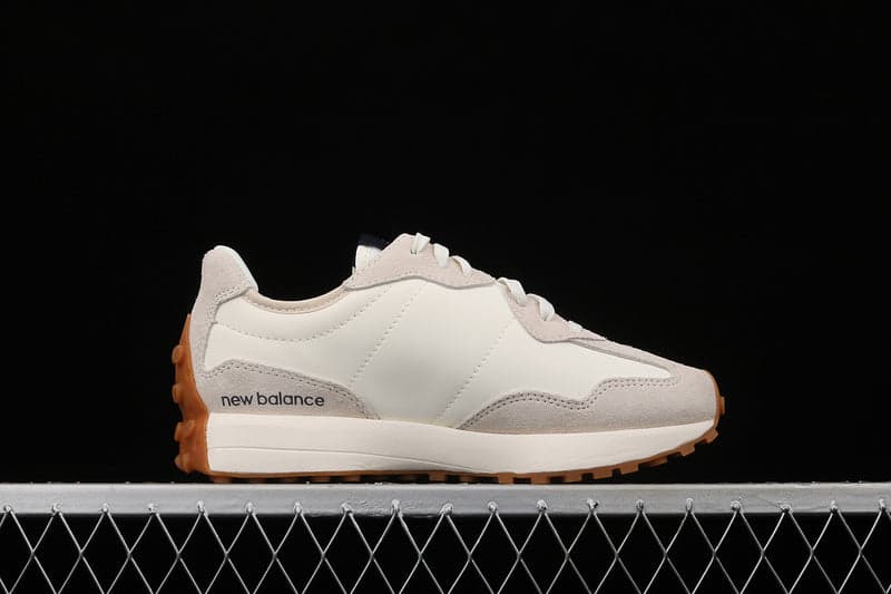 New Balance 327 Moonbeam Outerspace