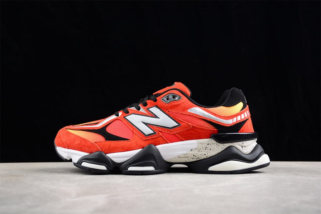 New Balance 9060 DTLR Fire Sign U9060DMG.