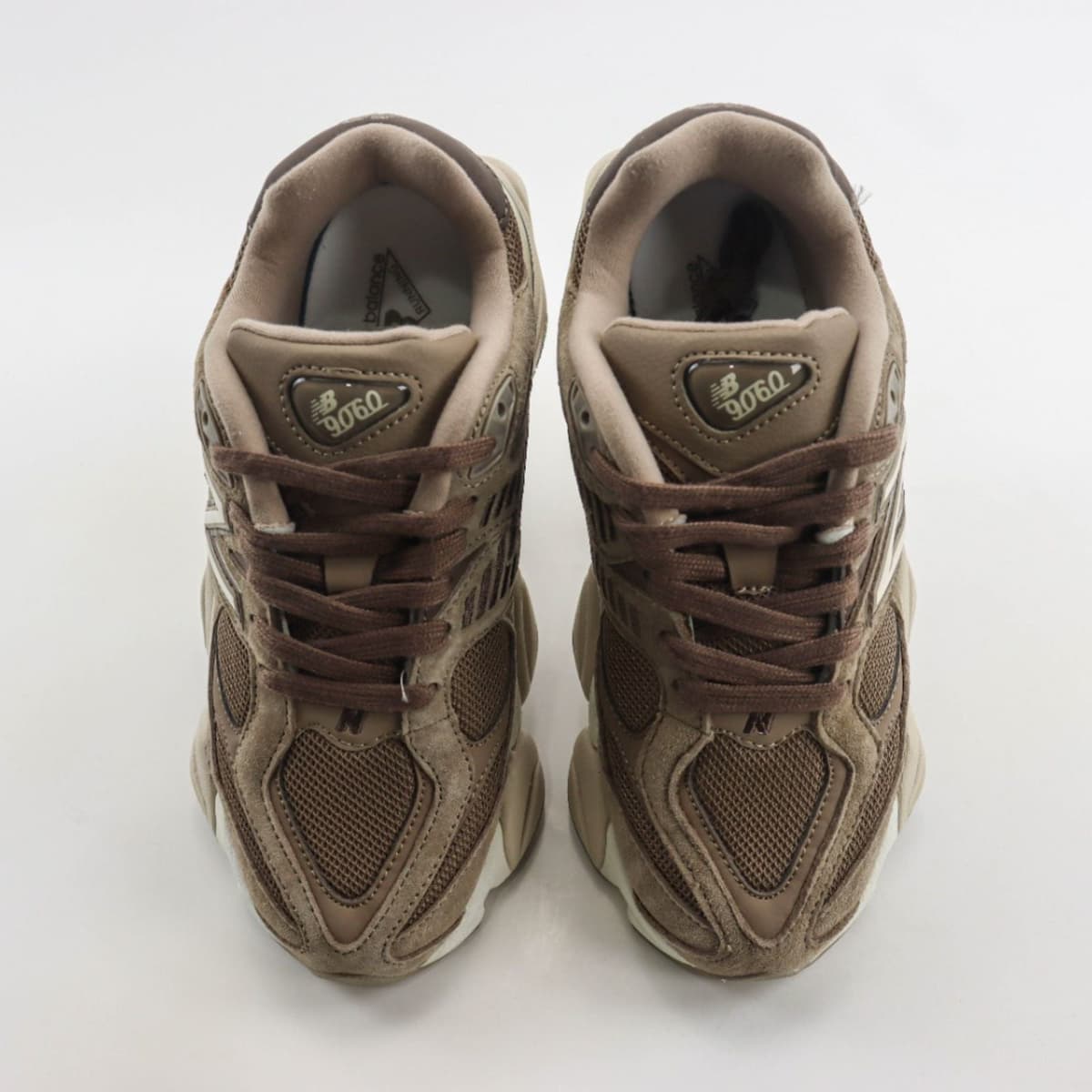 New Balance 9060 Mushroom Brown.