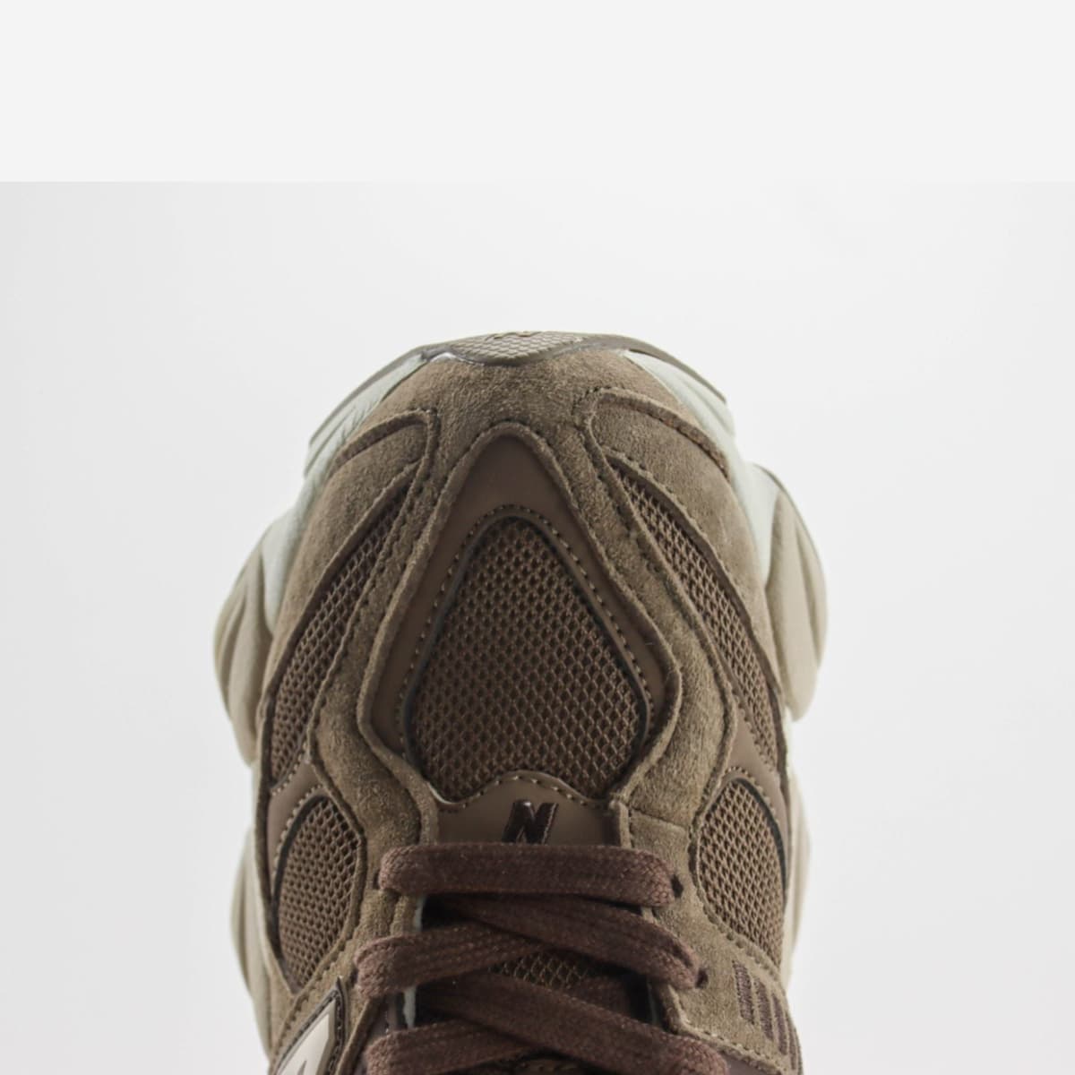 New Balance 9060 Mushroom Brown.