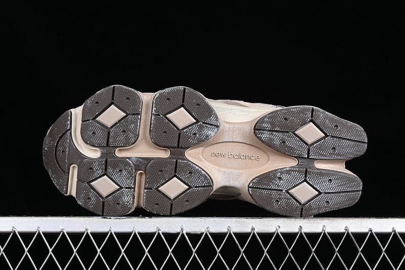 New Balance 9060 Mushroom U9060PB.