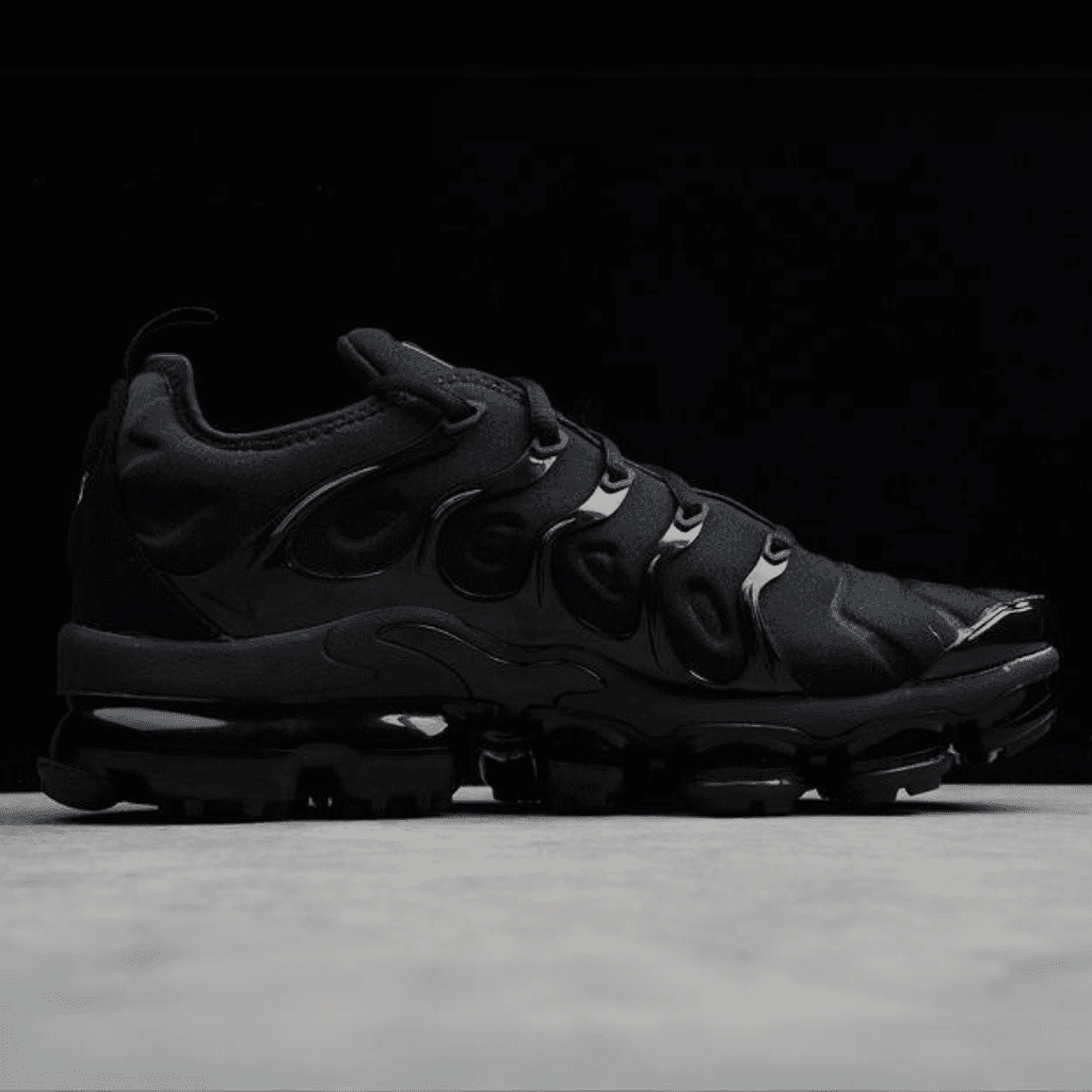 Nike Air Vapor Max Plus Triple Black 924453-004