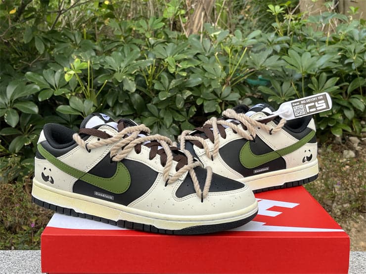 NIKE DUNK SB LOW PANDA Branco Preto e Verde.