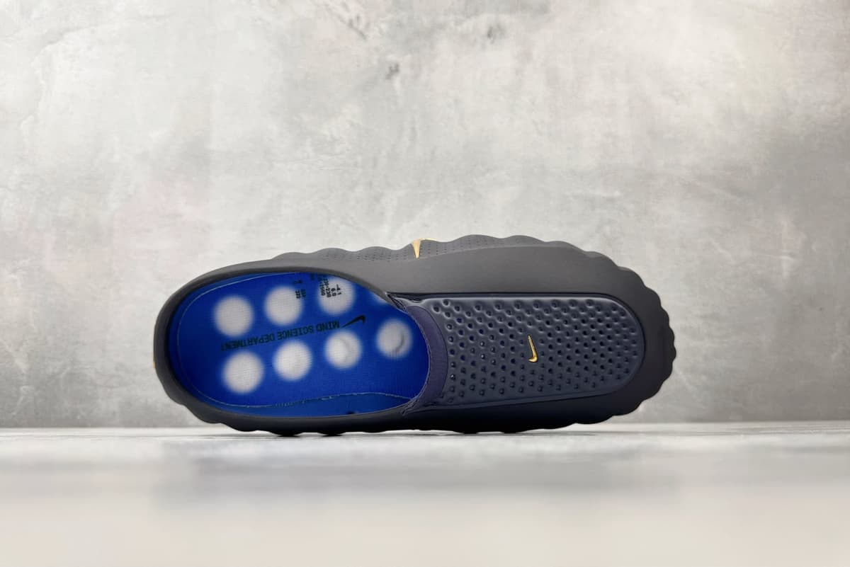 Nike Mind Slide Azul e Preto