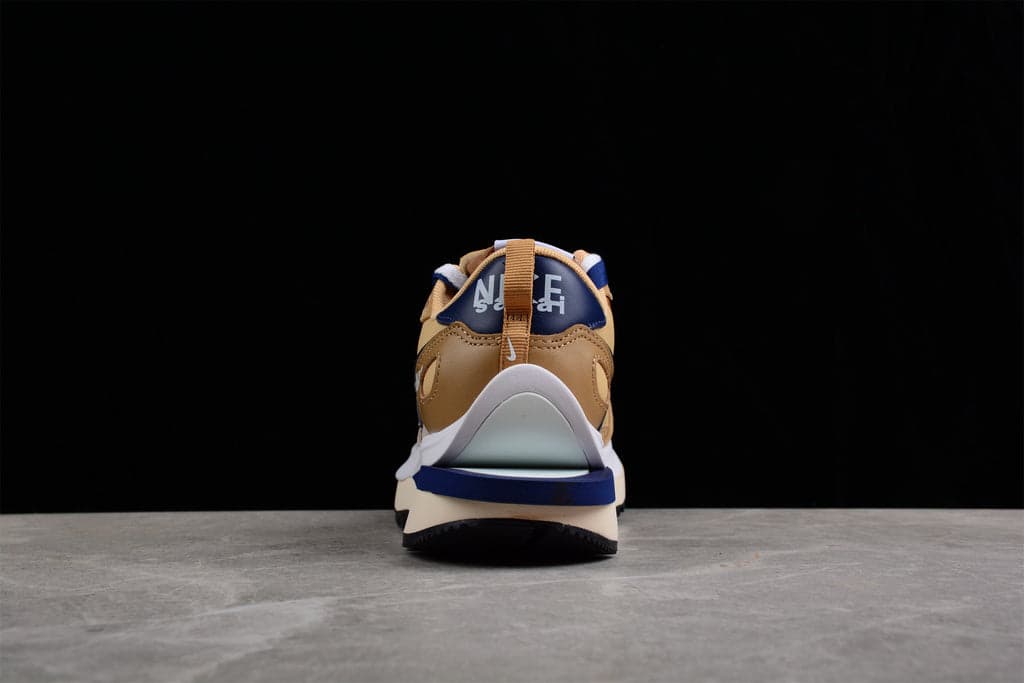 Nike Vaporwaffle sacai Sesame Blue Void DD1875-200.