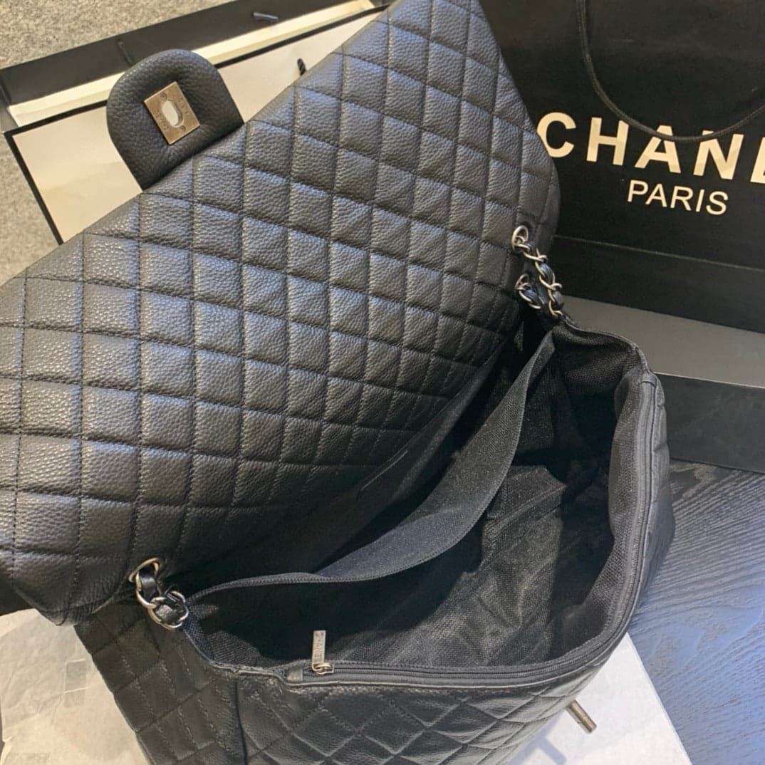 Bolsa Chanel XXL Flap Bag