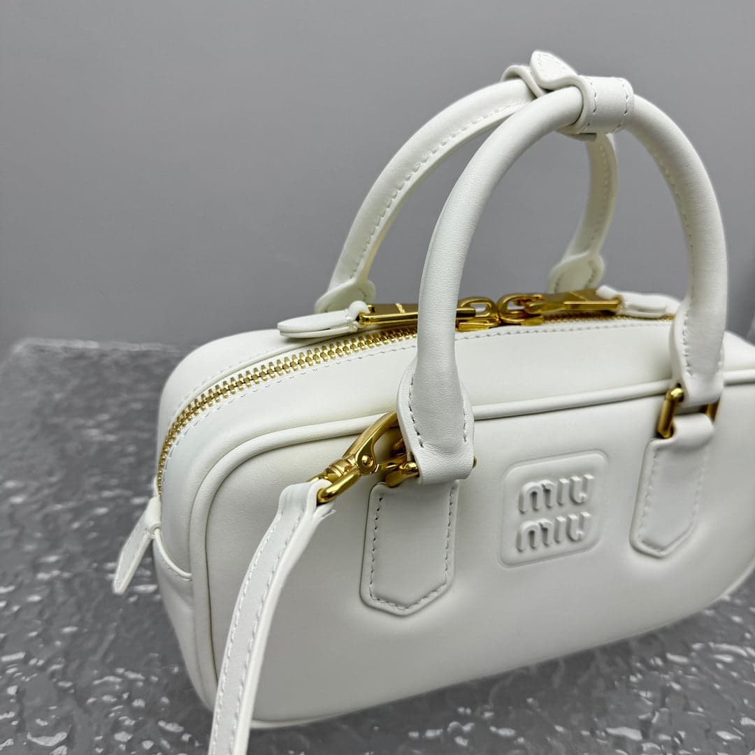 Bolsa Miu Miu Arcadie Leather Bag