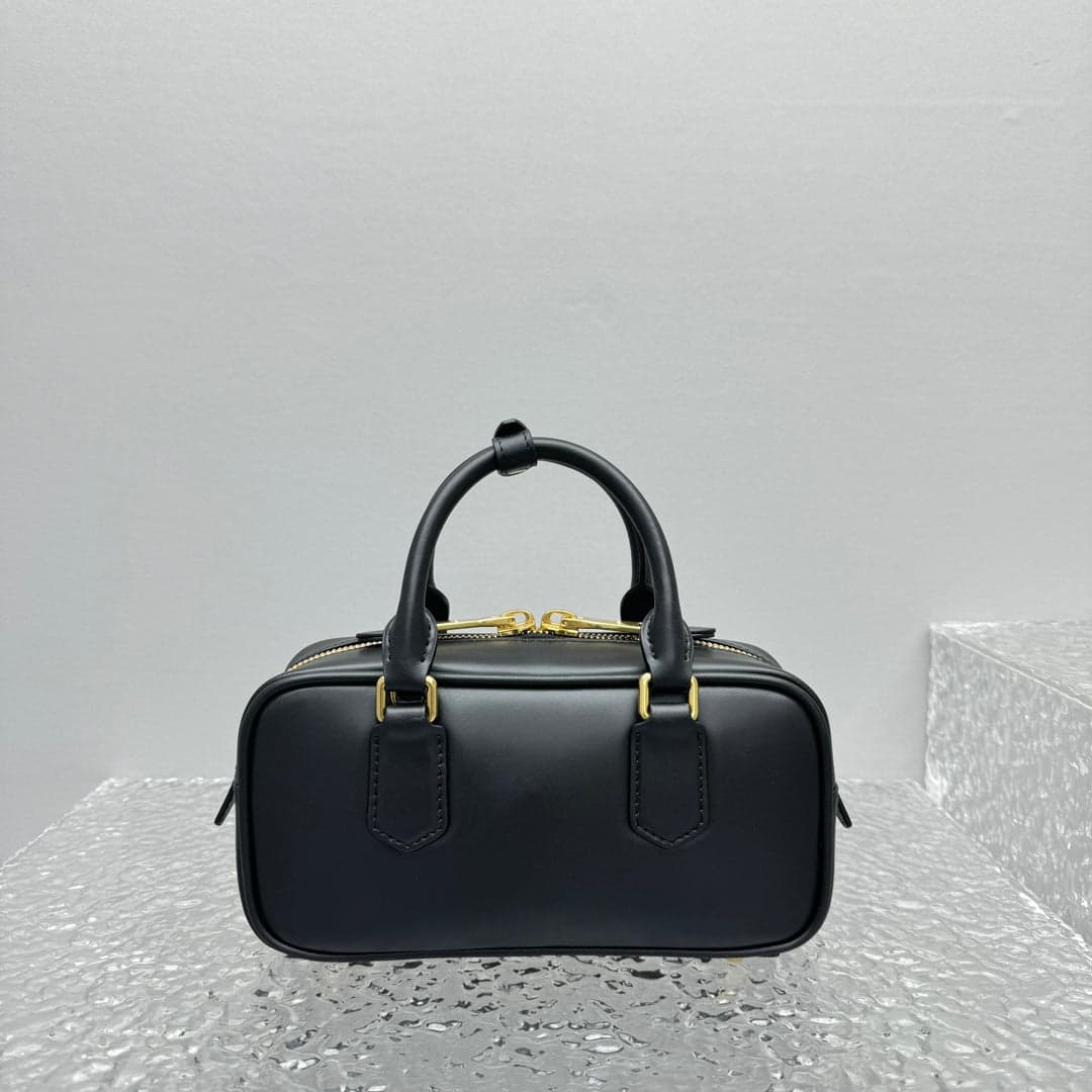 Bolsa Miu Miu Arcadie Leather Bag