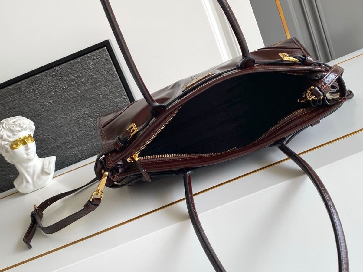 Bolsa Prada Richard Bordô