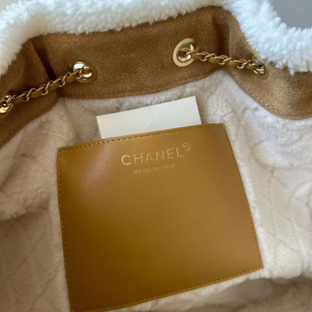 Chanel 25 Hobo Bag Large