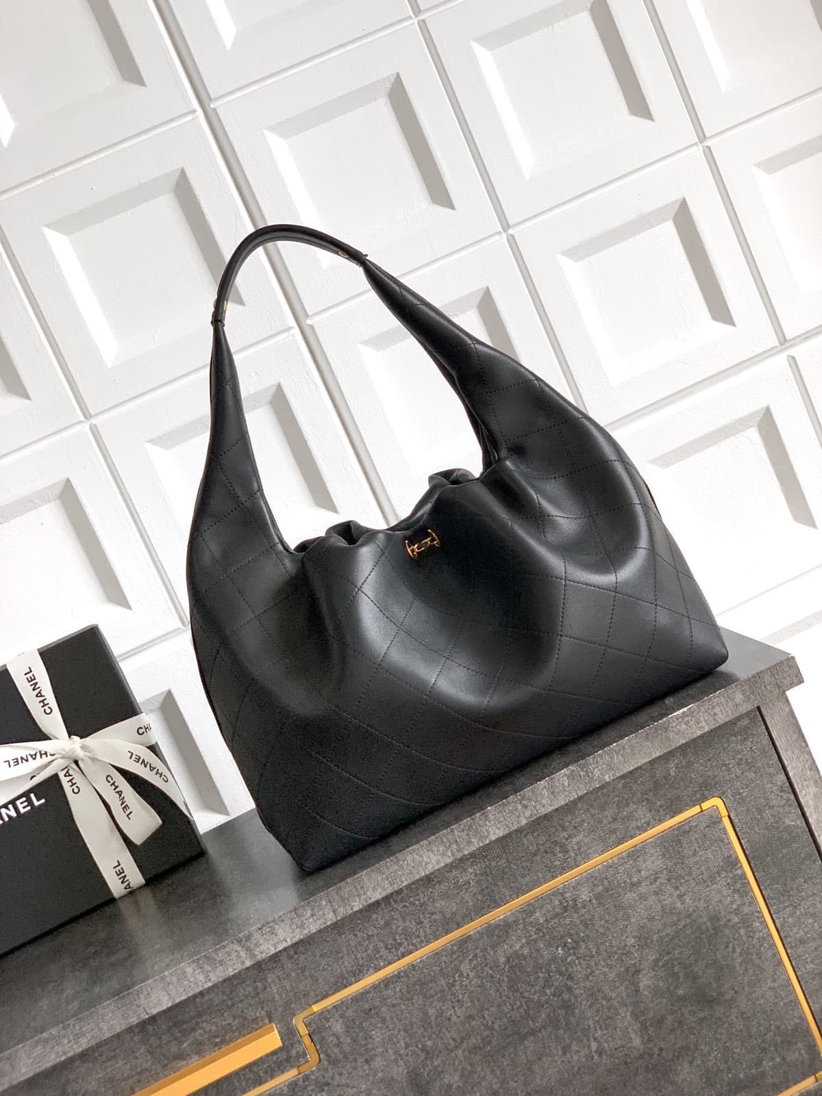 Chanel Hobo Maxi Bag Black