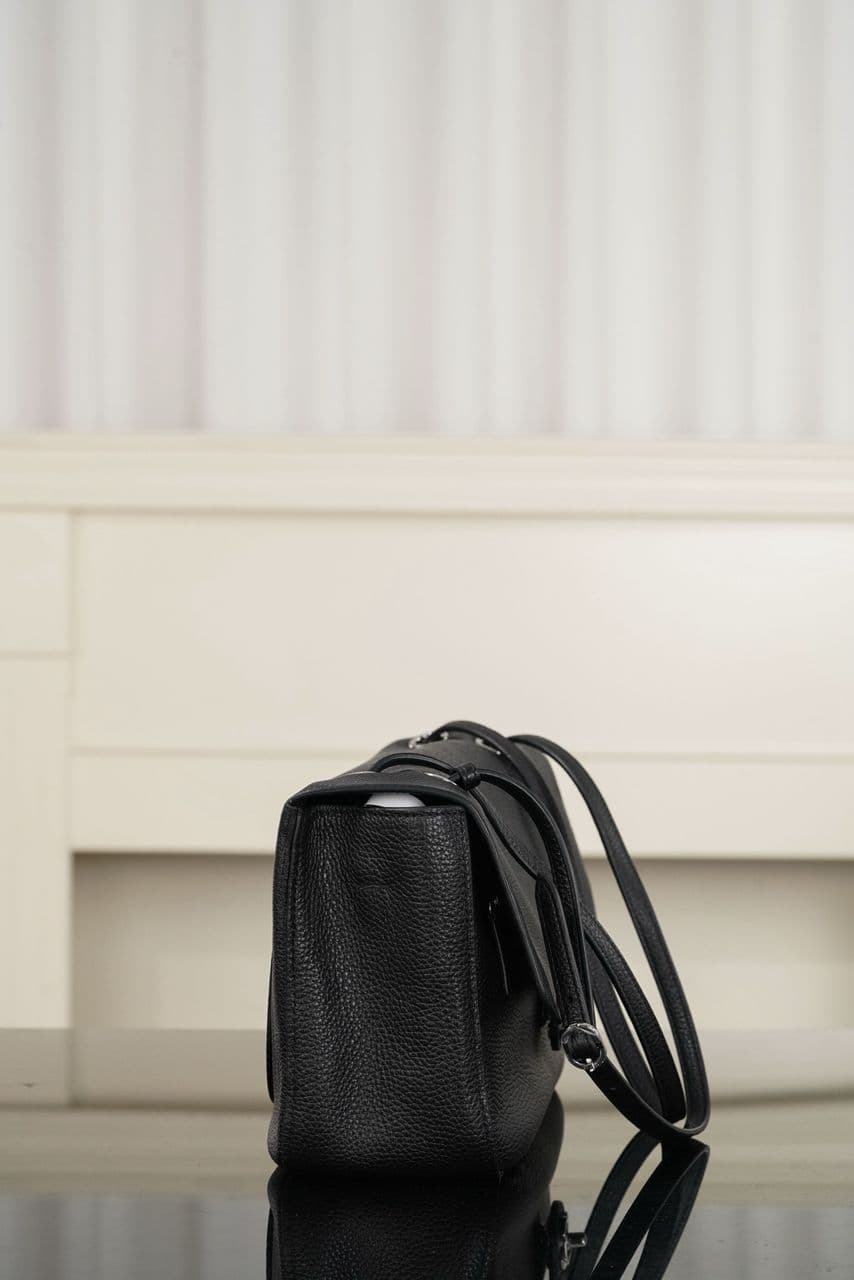 Chanel Maxi Souplissimo Flap Bag Black