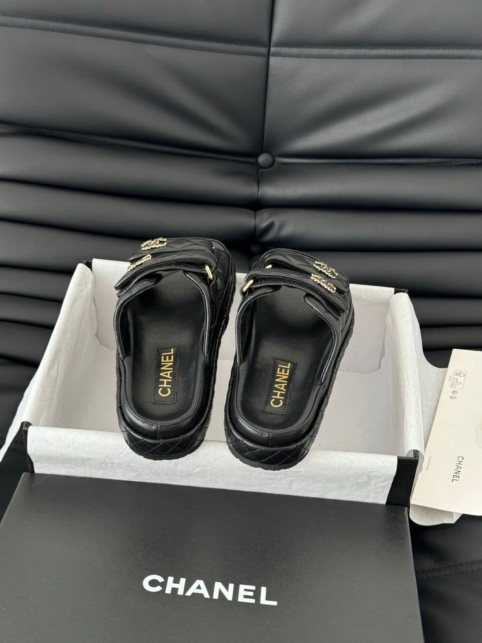 CHANEL Quilted Dad Sandal ( Pronta entrega )