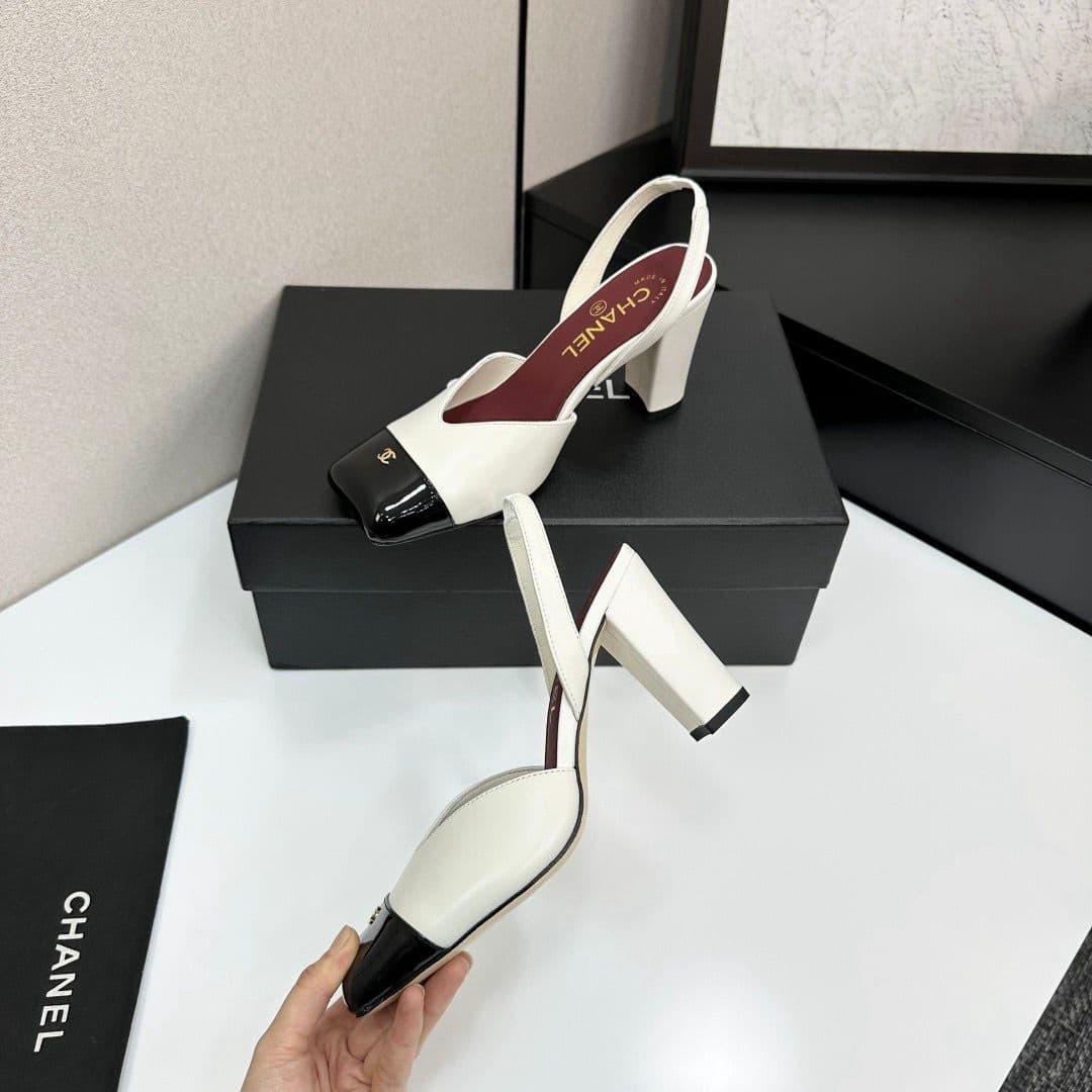 Chanel Slingback Block Heel White & Black Patent. Salto 9 cm.