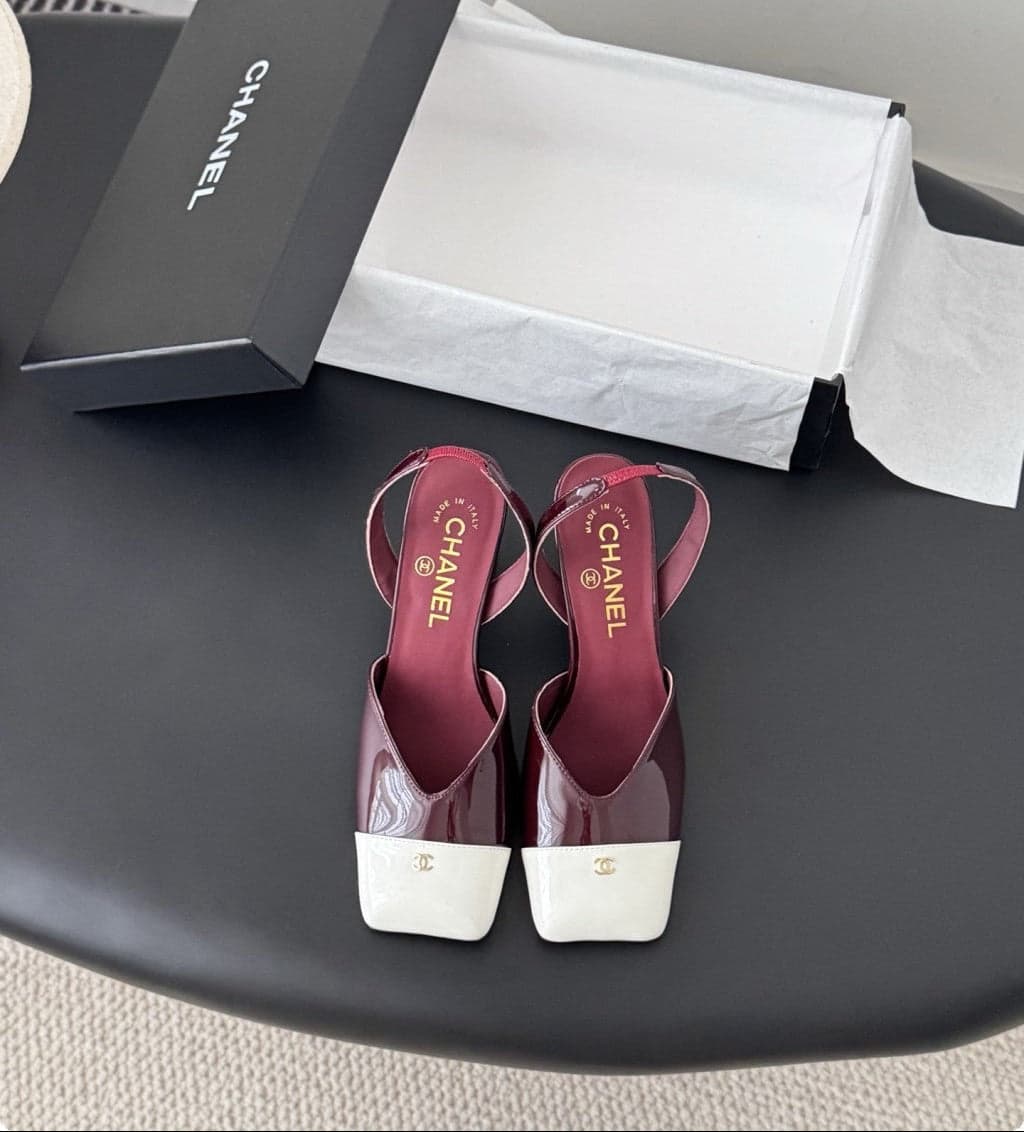 Chanel Slingback Block Heel Burgundy & White Patent. Salto 9 cm.