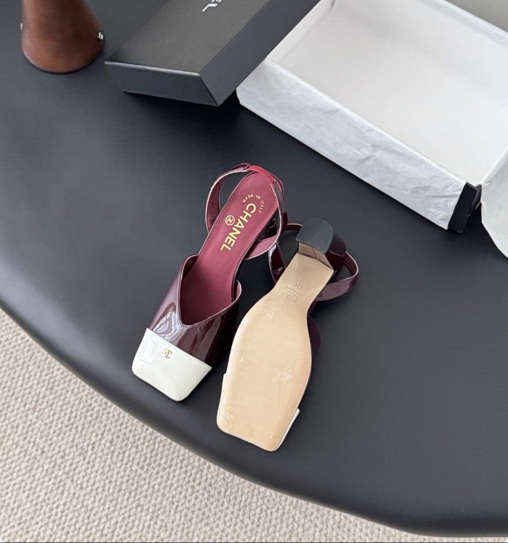 Chanel Slingback Block Heel Burgundy & White Patent. Salto 9 cm.