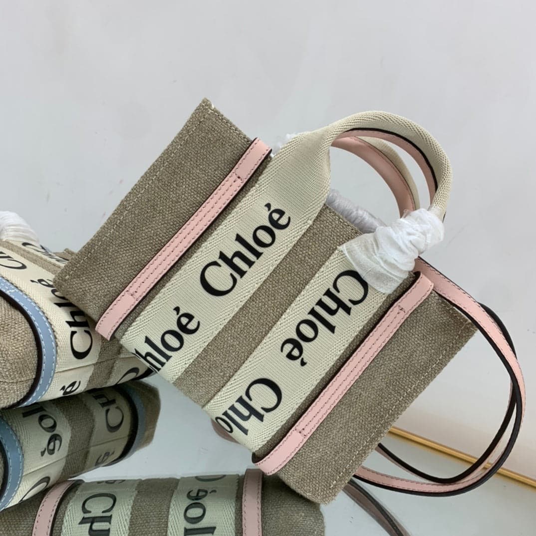 Chloé Nano Woody Tote Bag