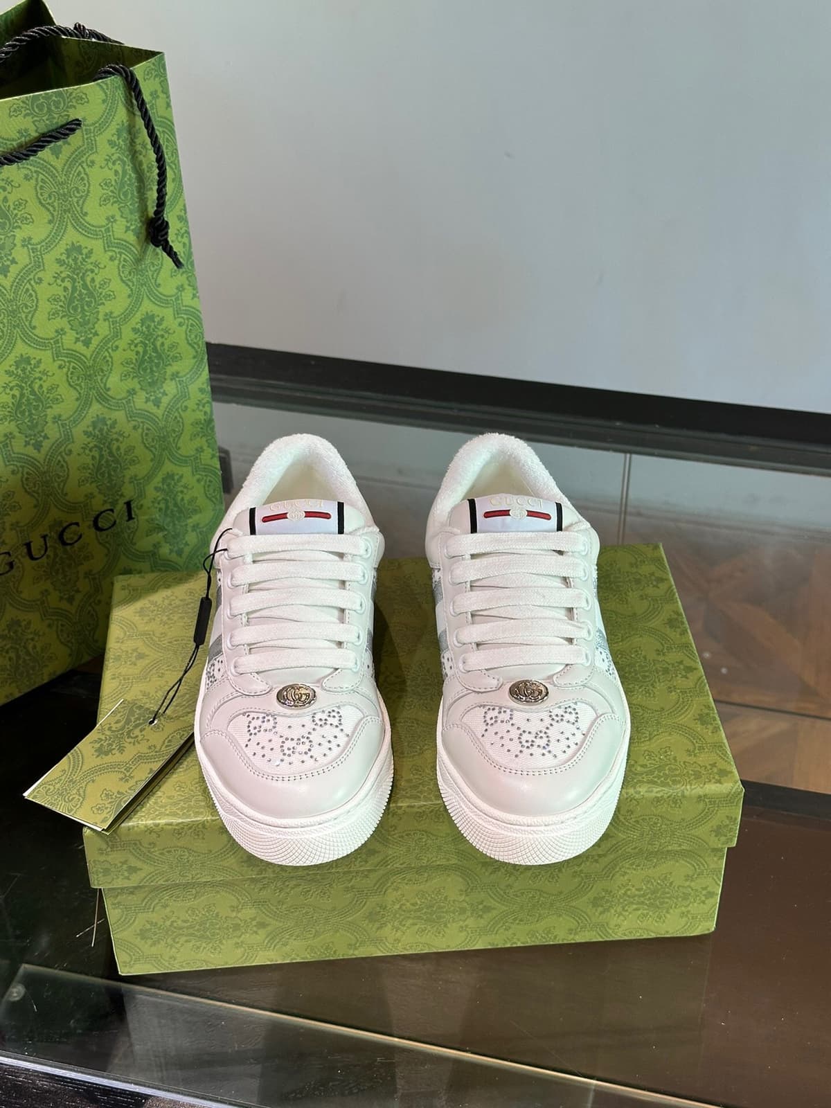 Gucci Screener Light Grey Leather
