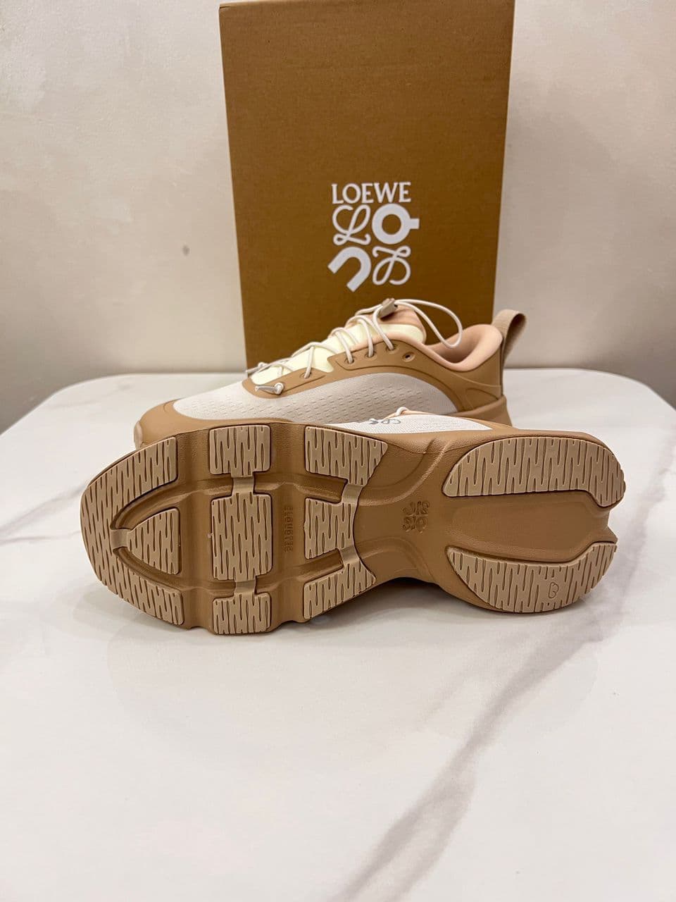 LOEWE x On Cloudsolo
