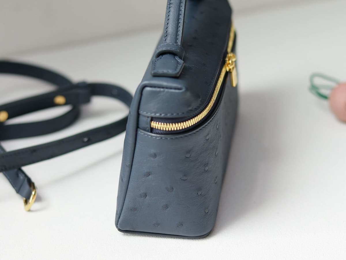 Loro Piana L19 Extra Pocket Pouch Ostritch