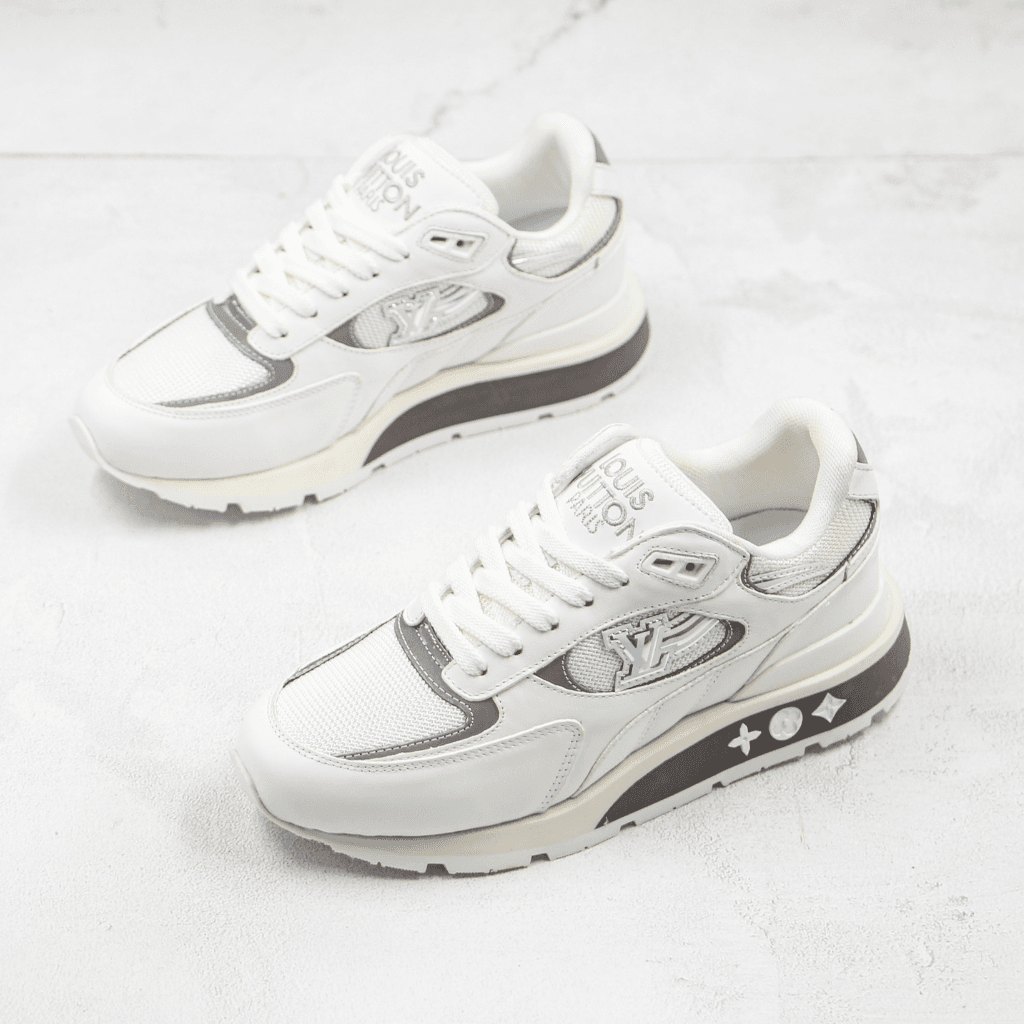 Run Away Sneakers Suede with Mesh White