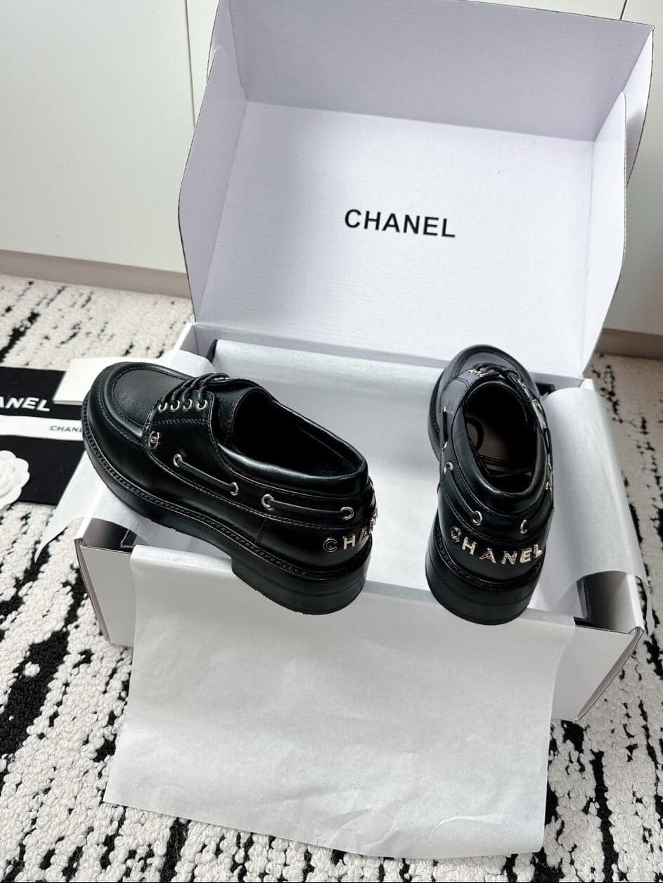 Derby Chanel 25 Edition black